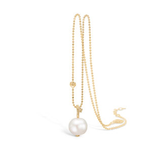 Blossom forgyldt perle vedhæng med hvid FVP, halskæde 80 cm