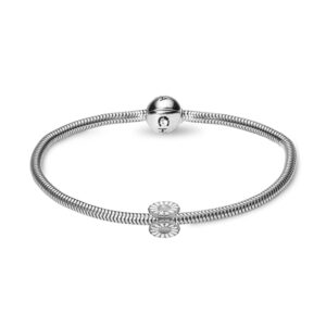 Christina Støt Brysterne 2020 Kampagne armbånd i sølv med sølv/hvid marguerit