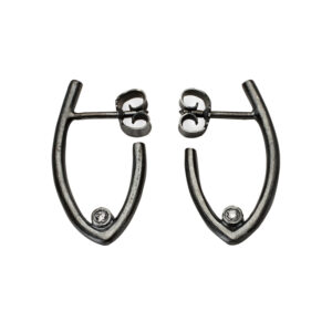 Guldsmed ø 2014 ørehæng i oxyderet sølv med diamanter