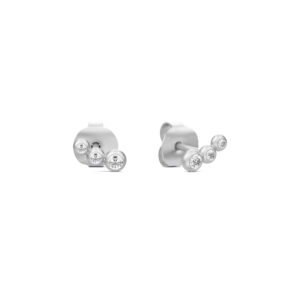 Julie Sandlau Finesse ørestikker i sølv med CZ