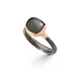 OLE LYNGGAARD Lotus ring str. 1 Sterling sølv oxyderet - blade 18 kt rosa- og guld med grå månesten
