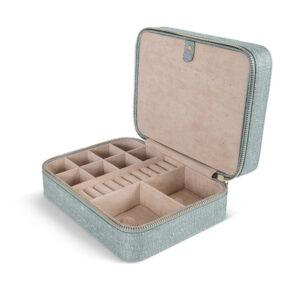 OLE LYNGGAARD smykkeskrin med lynlås, 100% jade (lysegrøn) råsilke