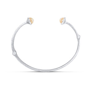 OLE LYNGGAARD Nature 18 kt. hvidguld armring med rutilkvarts