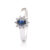 Rosetring i 14 kt hvidguld med safir og 10 brillanter